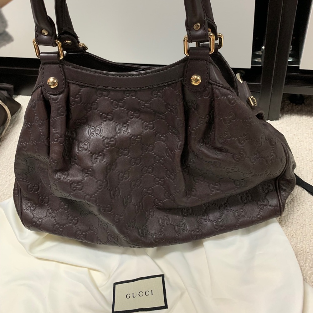 Brown leather Sukey Gucci bag medium